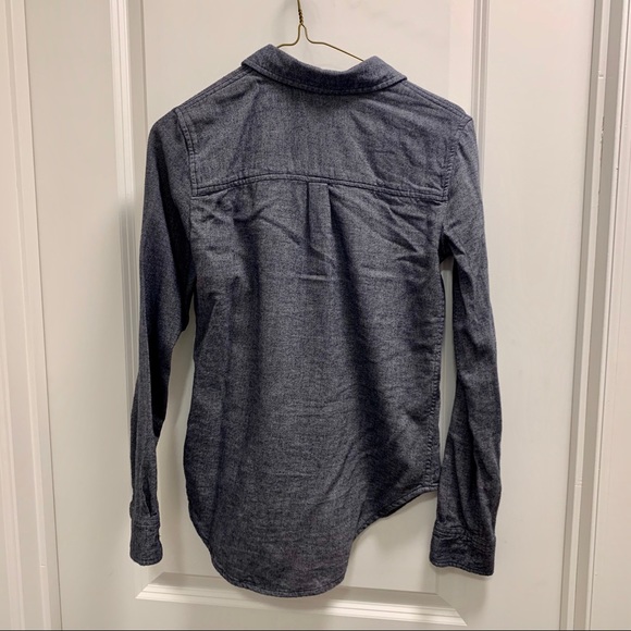 TNA button down - Picture 2 of 3